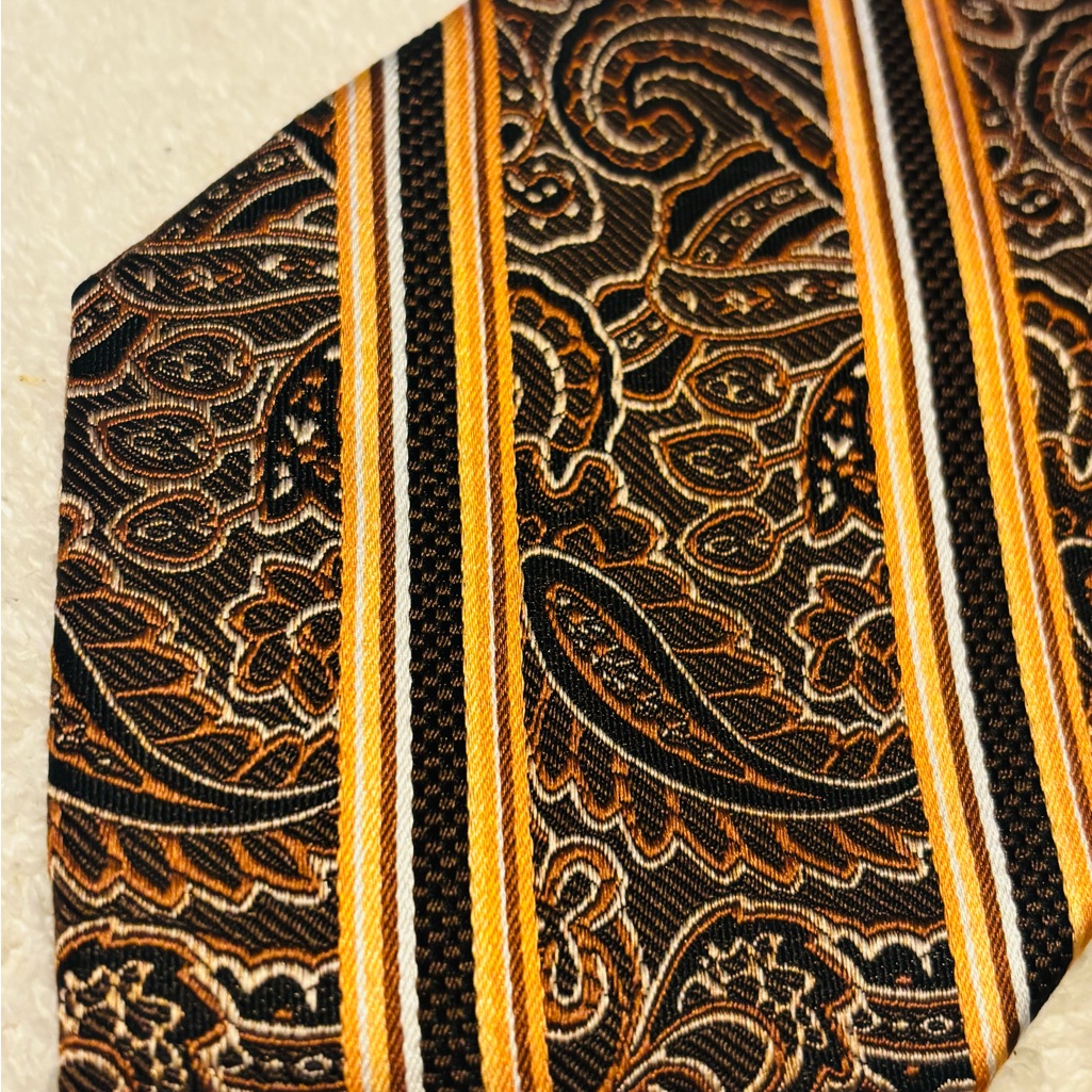 Brand New With Tags Stylish High Quality Tie By Pronto Uomo